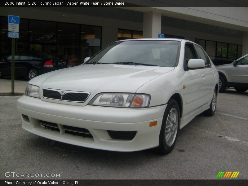 Aspen White Pearl / Stone Beige 2000 Infiniti G 20 Touring Sedan