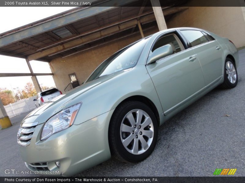 Silver Pine Mica / Ivory 2006 Toyota Avalon XLS