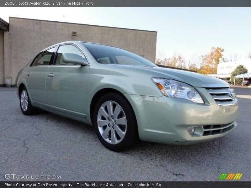 Silver Pine Mica / Ivory 2006 Toyota Avalon XLS