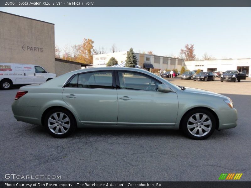 Silver Pine Mica / Ivory 2006 Toyota Avalon XLS