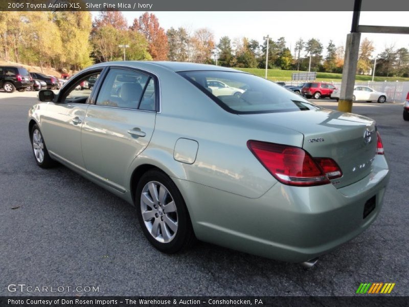 Silver Pine Mica / Ivory 2006 Toyota Avalon XLS