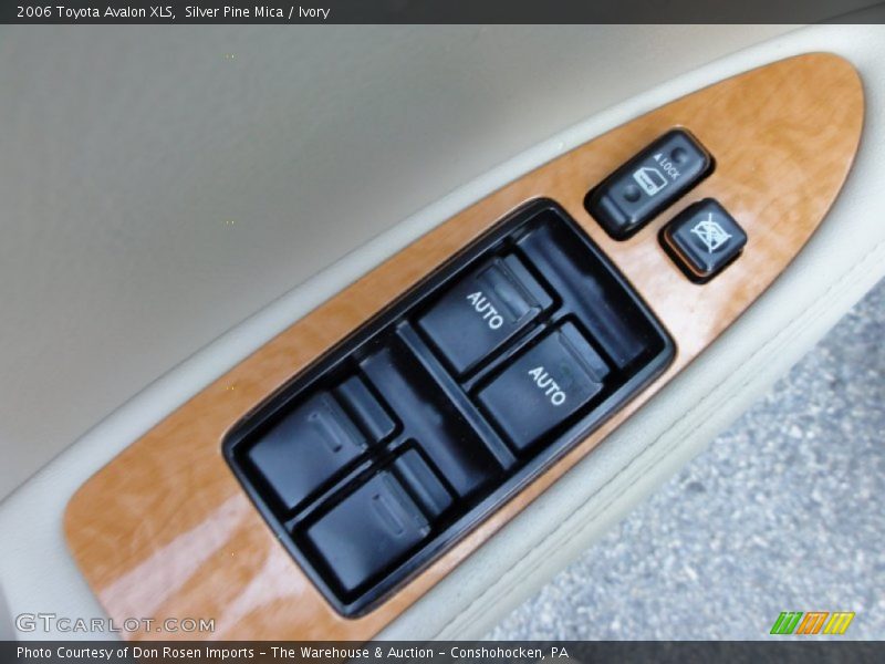 Silver Pine Mica / Ivory 2006 Toyota Avalon XLS
