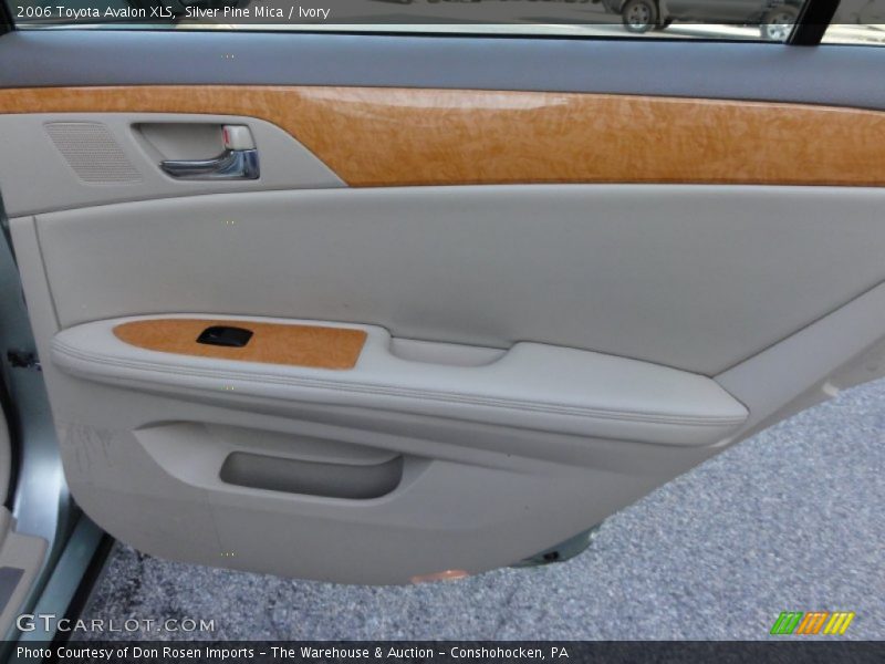 Silver Pine Mica / Ivory 2006 Toyota Avalon XLS
