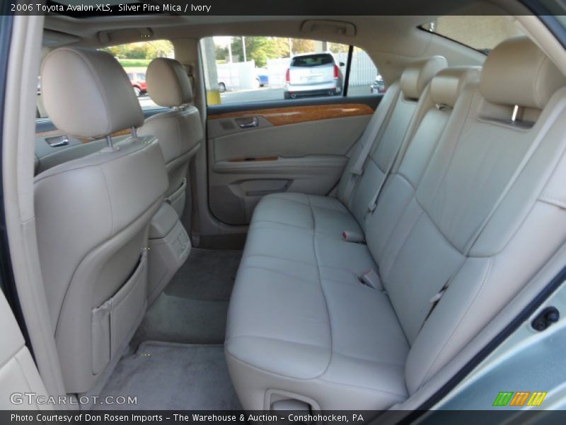 Silver Pine Mica / Ivory 2006 Toyota Avalon XLS