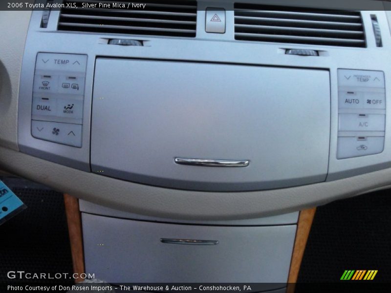 Silver Pine Mica / Ivory 2006 Toyota Avalon XLS