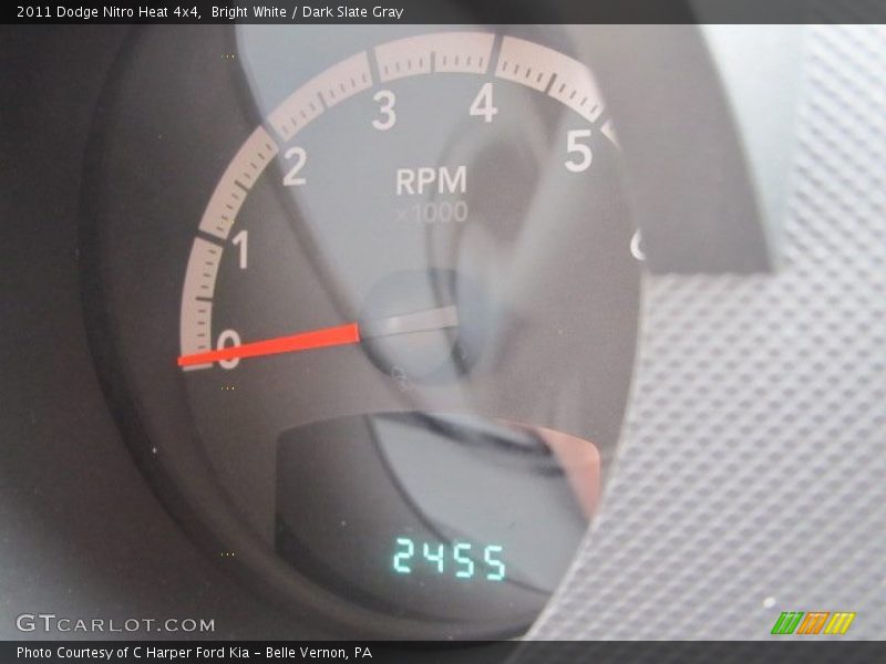 Bright White / Dark Slate Gray 2011 Dodge Nitro Heat 4x4