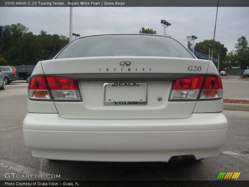 Aspen White Pearl / Stone Beige 2000 Infiniti G 20 Touring Sedan