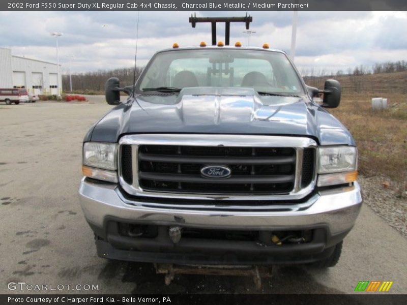 Charcoal Blue Metallic / Medium Parchment 2002 Ford F550 Super Duty XL Regular Cab 4x4 Chassis