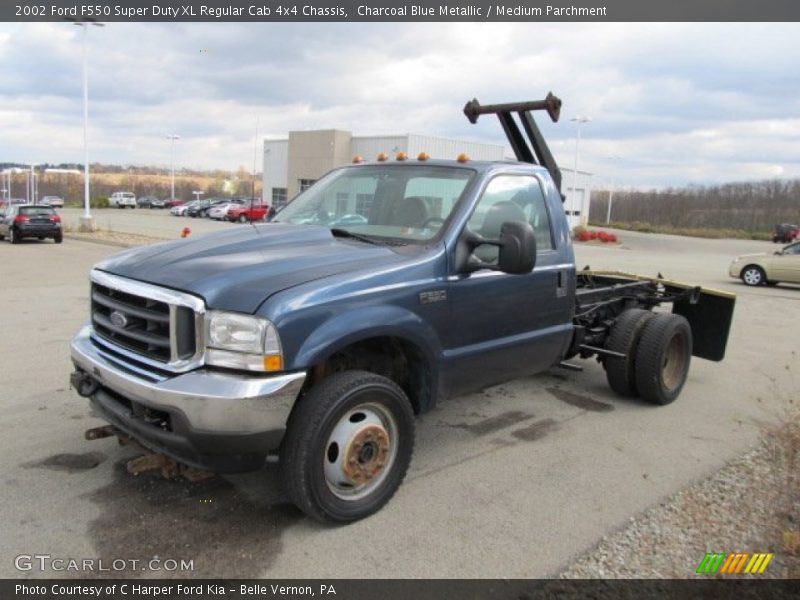 Charcoal Blue Metallic / Medium Parchment 2002 Ford F550 Super Duty XL Regular Cab 4x4 Chassis