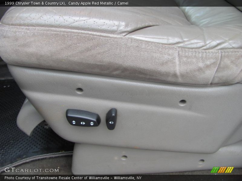Candy Apple Red Metallic / Camel 1999 Chrysler Town & Country LXi