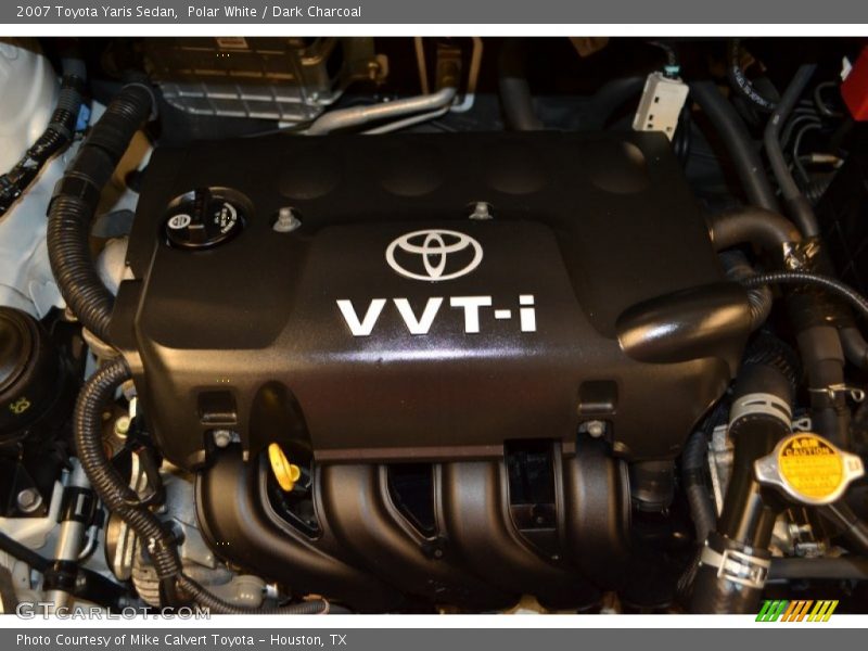 Polar White / Dark Charcoal 2007 Toyota Yaris Sedan