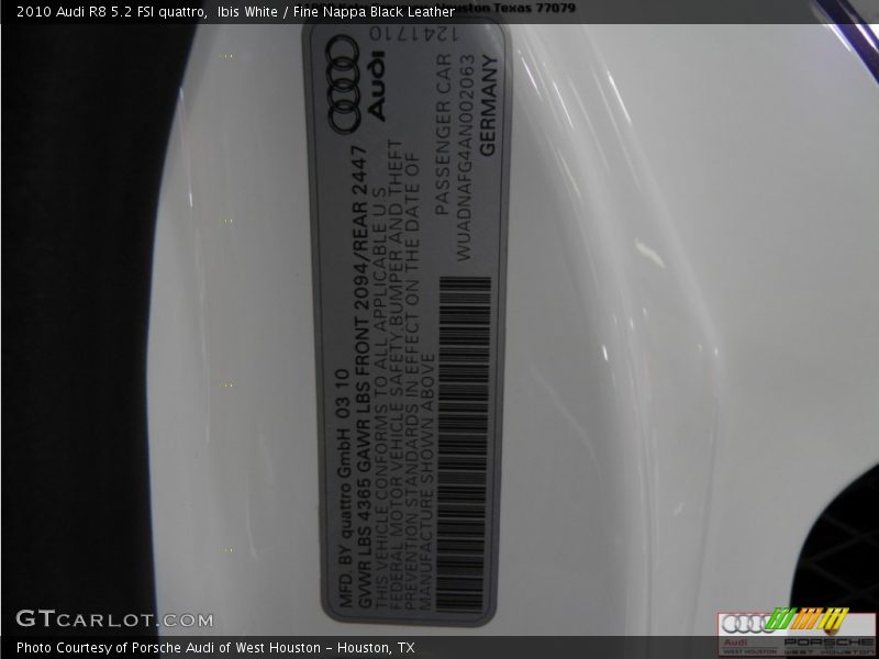 Ibis White / Fine Nappa Black Leather 2010 Audi R8 5.2 FSI quattro