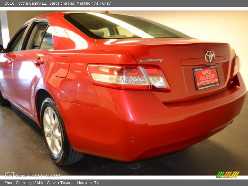 Barcelona Red Metallic / Ash Gray 2010 Toyota Camry LE