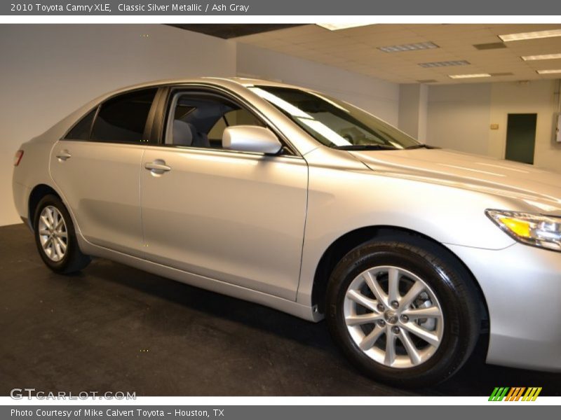 Classic Silver Metallic / Ash Gray 2010 Toyota Camry XLE