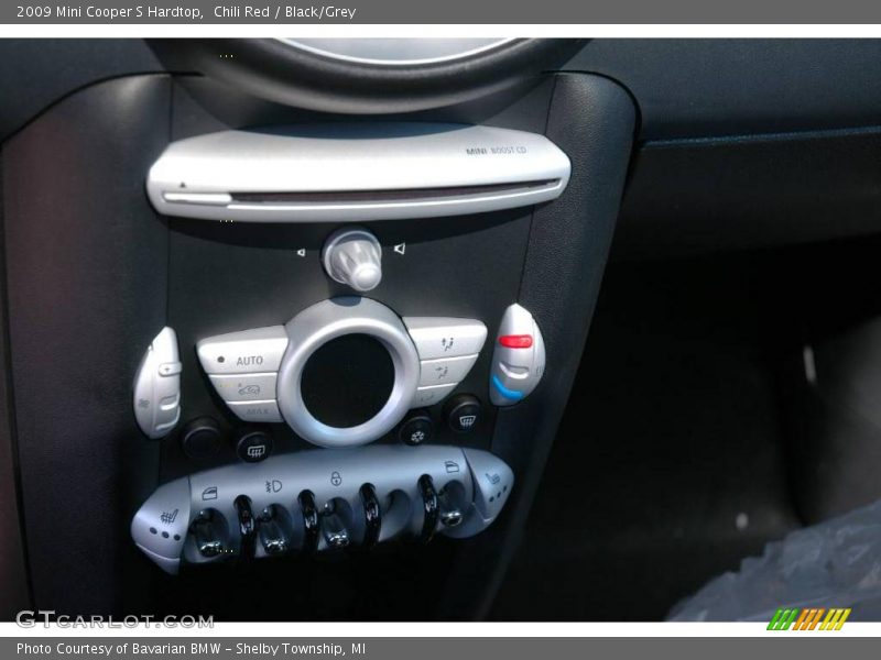 Chili Red / Black/Grey 2009 Mini Cooper S Hardtop