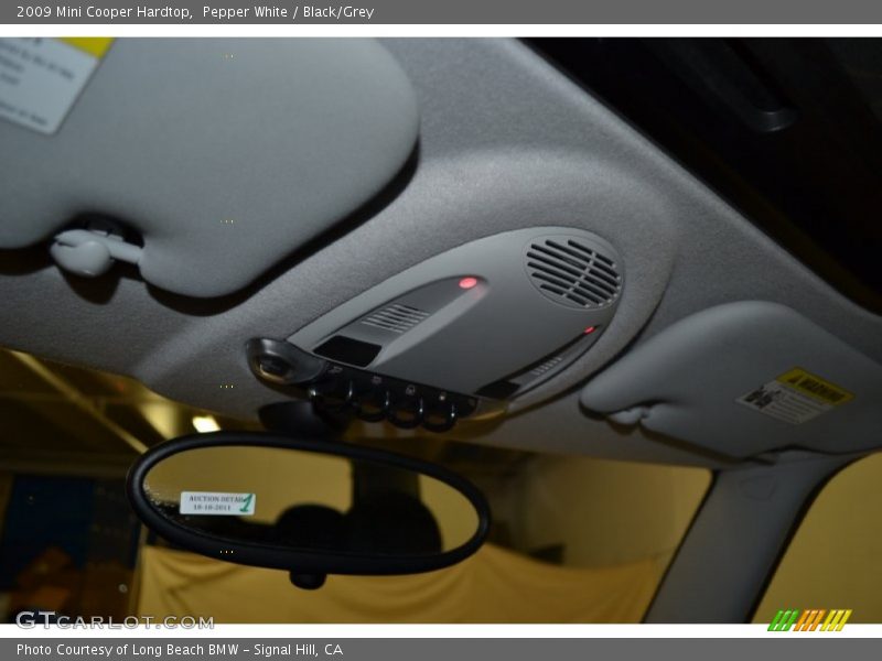 Pepper White / Black/Grey 2009 Mini Cooper Hardtop
