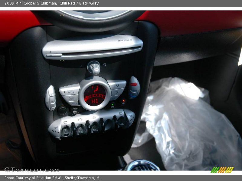 Chili Red / Black/Grey 2009 Mini Cooper S Clubman