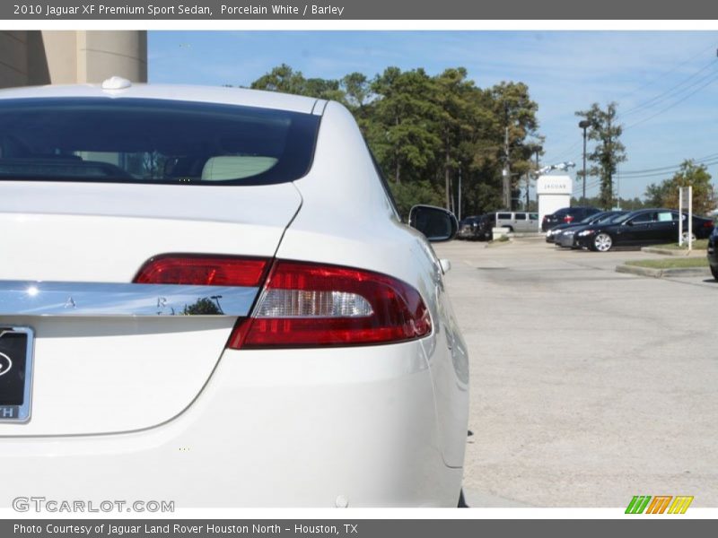 Porcelain White / Barley 2010 Jaguar XF Premium Sport Sedan