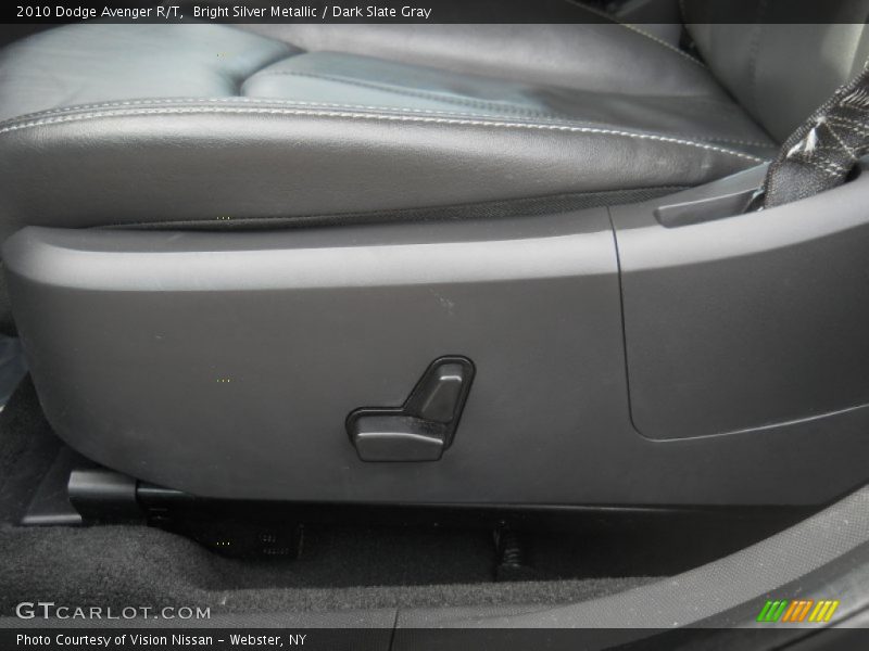 Bright Silver Metallic / Dark Slate Gray 2010 Dodge Avenger R/T