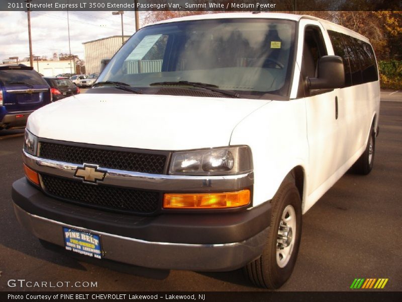 Summit White / Medium Pewter 2011 Chevrolet Express LT 3500 Extended Passenger Van