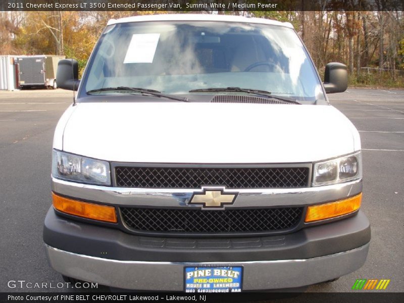 Summit White / Medium Pewter 2011 Chevrolet Express LT 3500 Extended Passenger Van