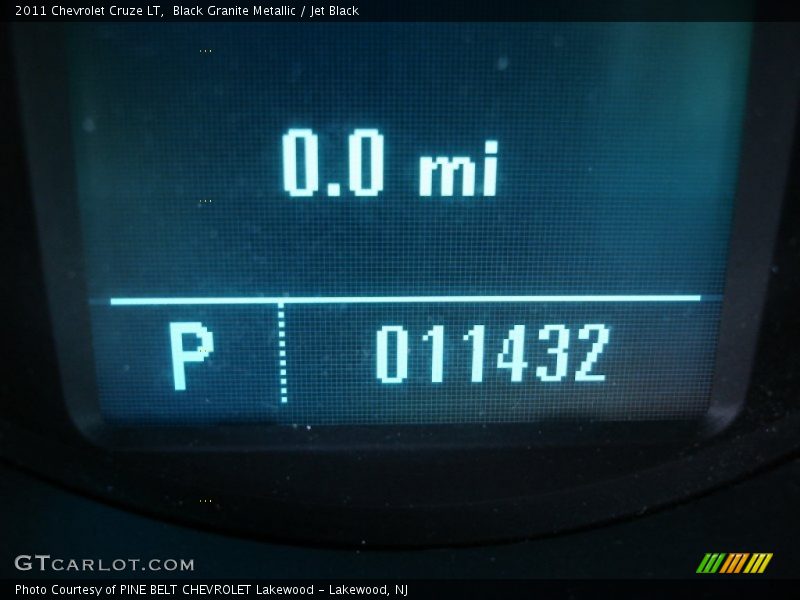 Black Granite Metallic / Jet Black 2011 Chevrolet Cruze LT