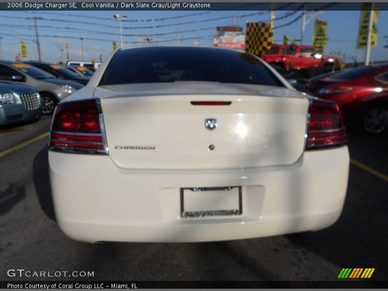 Cool Vanilla / Dark Slate Gray/Light Graystone 2006 Dodge Charger SE