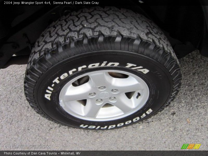 Sienna Pearl / Dark Slate Gray 2004 Jeep Wrangler Sport 4x4