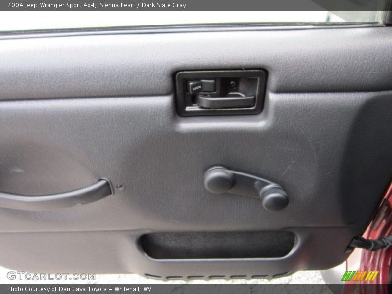 Sienna Pearl / Dark Slate Gray 2004 Jeep Wrangler Sport 4x4