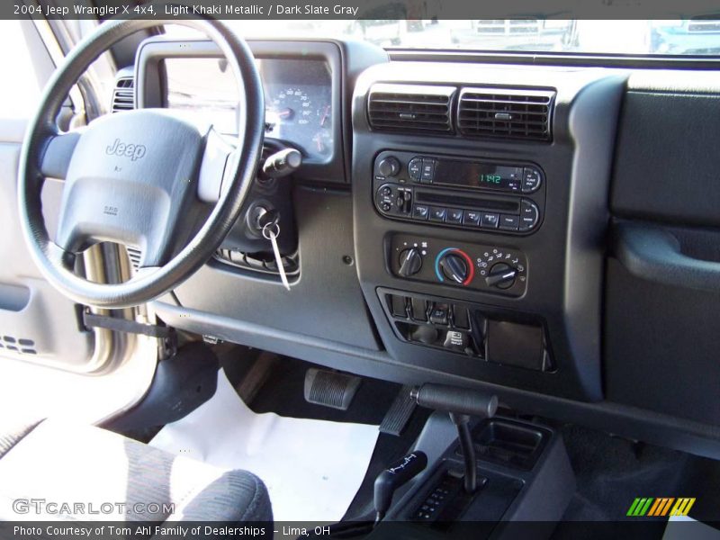 Light Khaki Metallic / Dark Slate Gray 2004 Jeep Wrangler X 4x4
