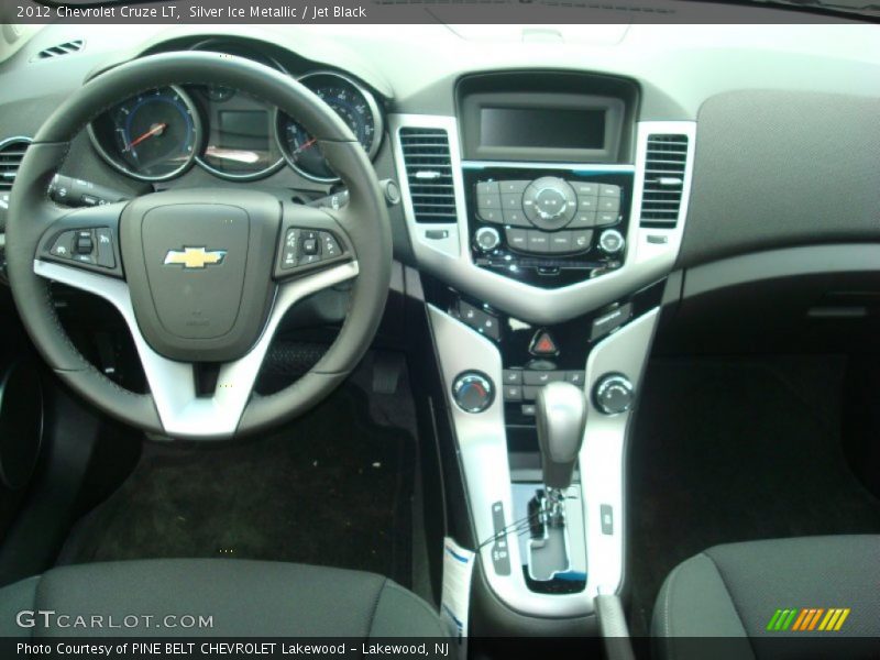Silver Ice Metallic / Jet Black 2012 Chevrolet Cruze LT