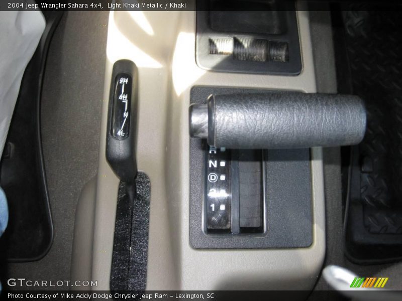 Light Khaki Metallic / Khaki 2004 Jeep Wrangler Sahara 4x4