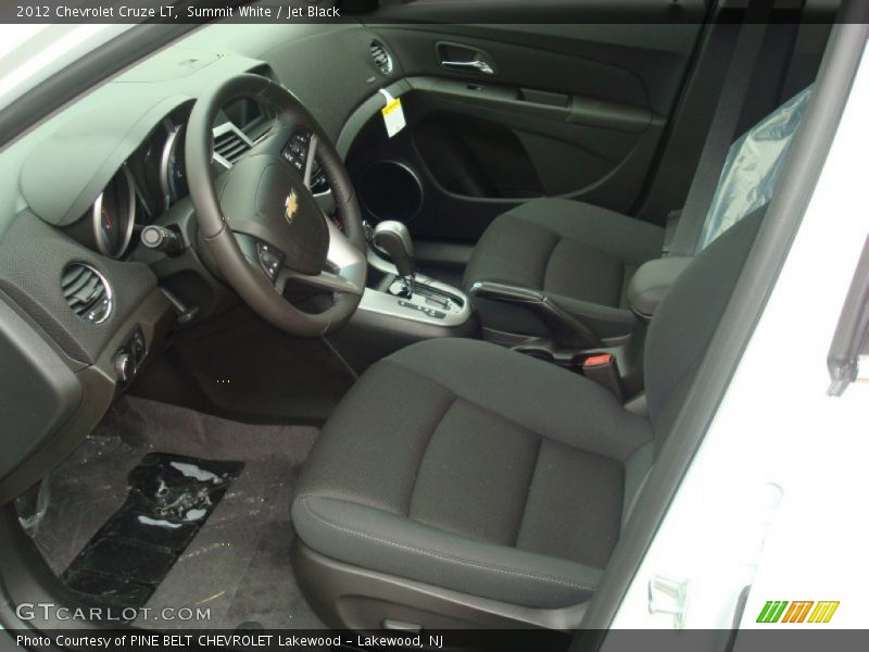 Summit White / Jet Black 2012 Chevrolet Cruze LT