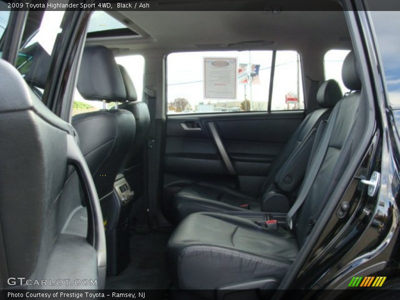 Black / Ash 2009 Toyota Highlander Sport 4WD