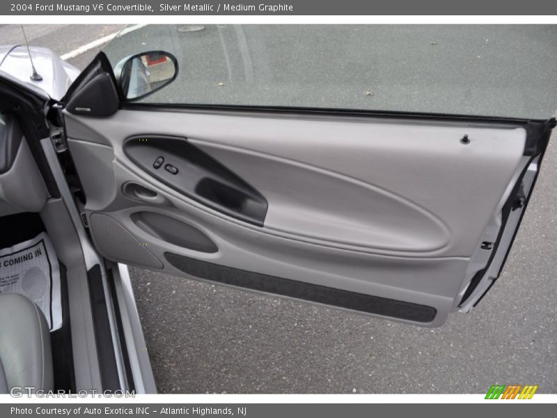 Silver Metallic / Medium Graphite 2004 Ford Mustang V6 Convertible