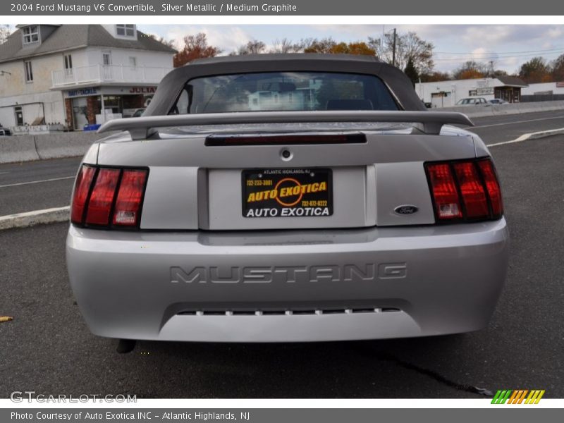 Silver Metallic / Medium Graphite 2004 Ford Mustang V6 Convertible