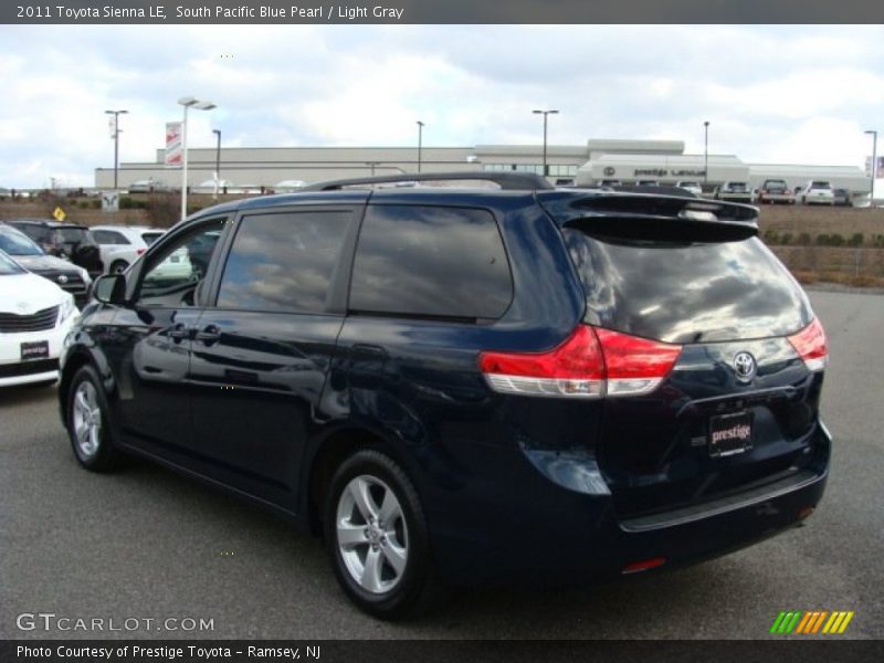 South Pacific Blue Pearl / Light Gray 2011 Toyota Sienna LE