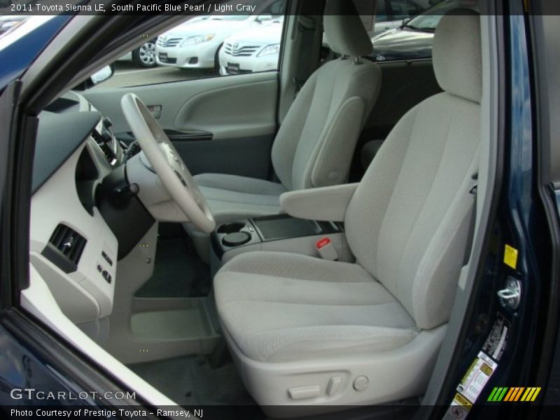 South Pacific Blue Pearl / Light Gray 2011 Toyota Sienna LE