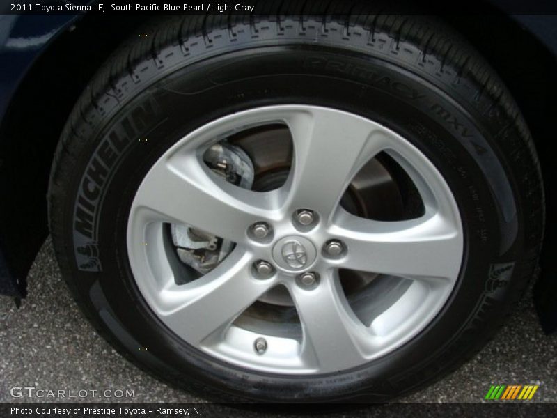 South Pacific Blue Pearl / Light Gray 2011 Toyota Sienna LE