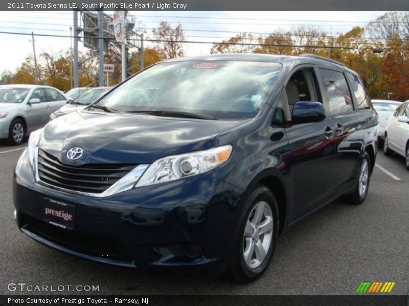 South Pacific Blue Pearl / Light Gray 2011 Toyota Sienna LE