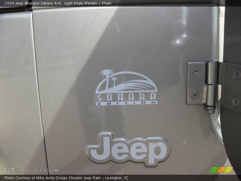 Light Khaki Metallic / Khaki 2004 Jeep Wrangler Sahara 4x4