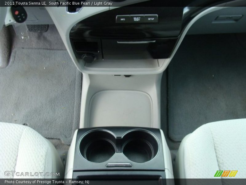 South Pacific Blue Pearl / Light Gray 2011 Toyota Sienna LE