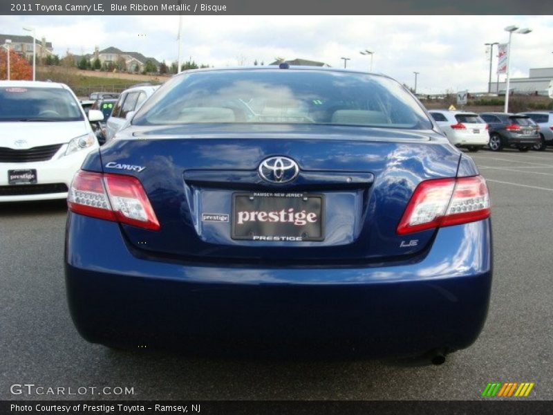Blue Ribbon Metallic / Bisque 2011 Toyota Camry LE