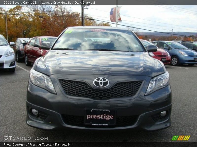 Magnetic Gray Metallic / Dark Charcoal 2011 Toyota Camry SE