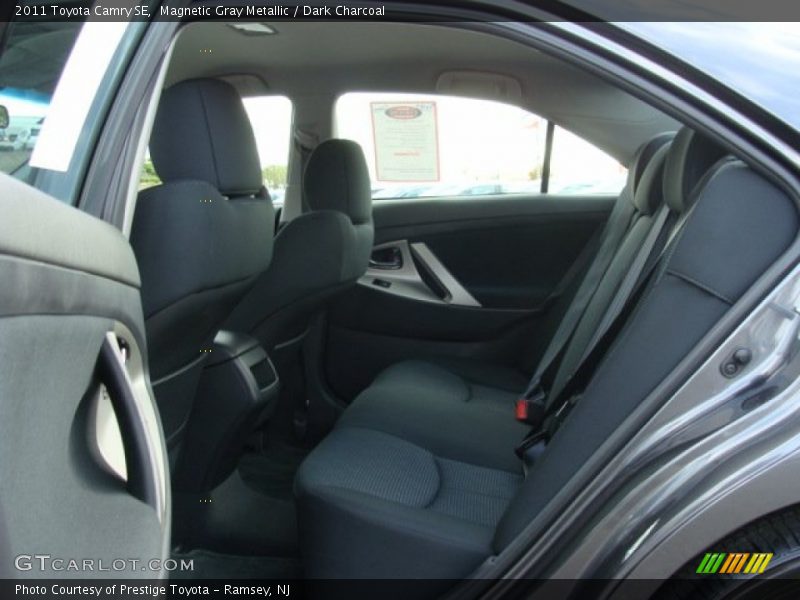 Magnetic Gray Metallic / Dark Charcoal 2011 Toyota Camry SE