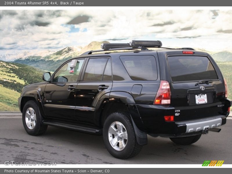 Black / Taupe 2004 Toyota 4Runner SR5 4x4