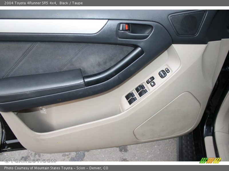 Black / Taupe 2004 Toyota 4Runner SR5 4x4
