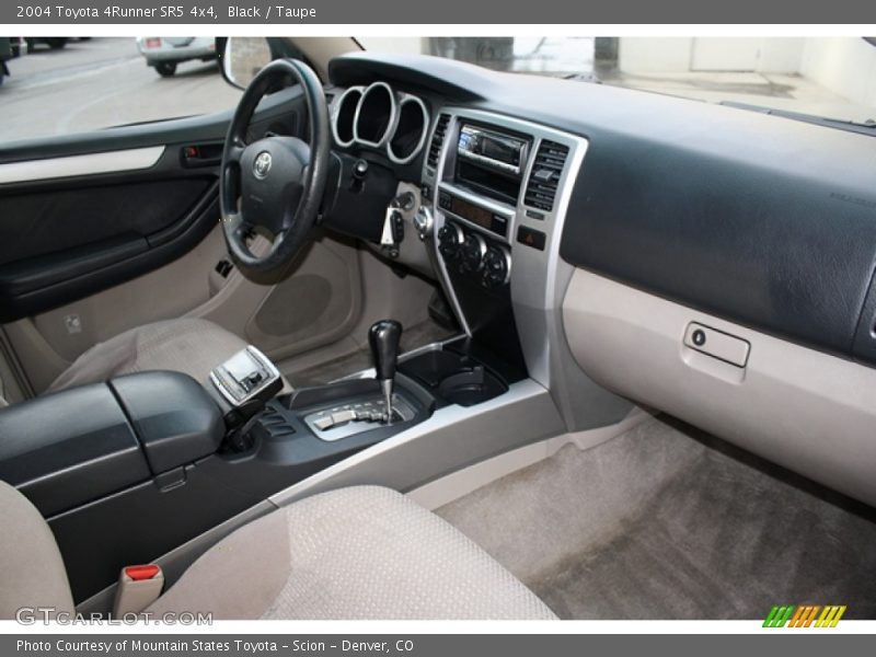 Black / Taupe 2004 Toyota 4Runner SR5 4x4