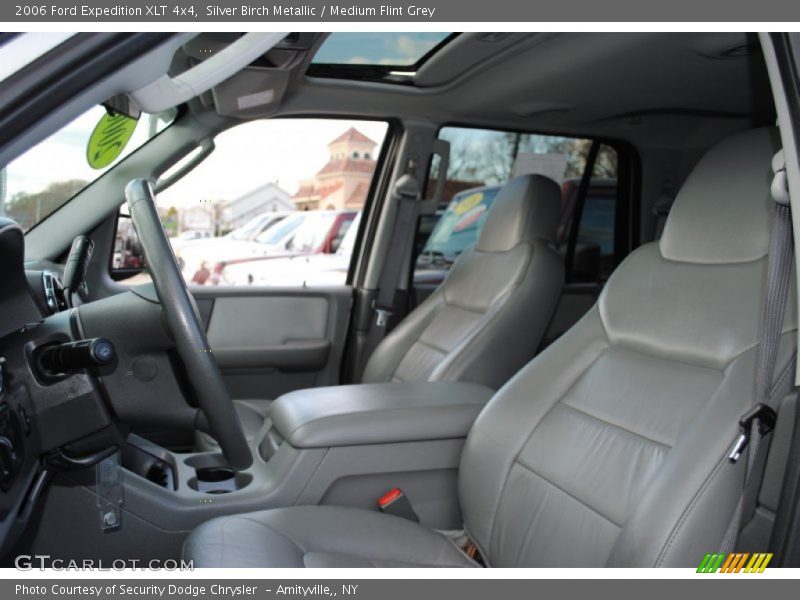  2006 Expedition XLT 4x4 Medium Flint Grey Interior
