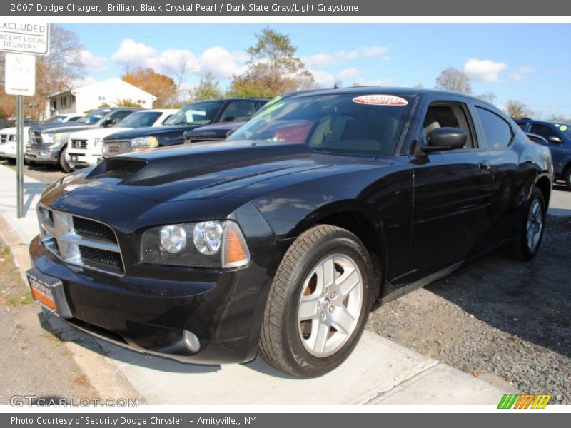 Brilliant Black Crystal Pearl / Dark Slate Gray/Light Graystone 2007 Dodge Charger
